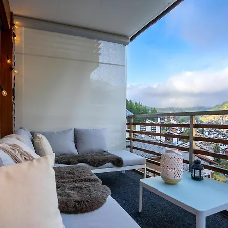 Modern Apartment With View Over Zermatt Buitenkant foto